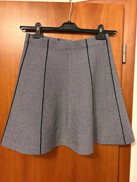 Sukně a-čkového střihu, zara,m