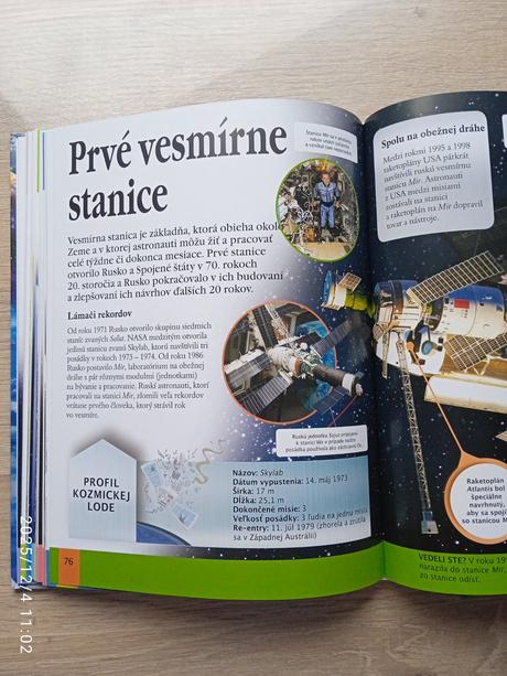 Detská encyklopédia o vesmíre, 