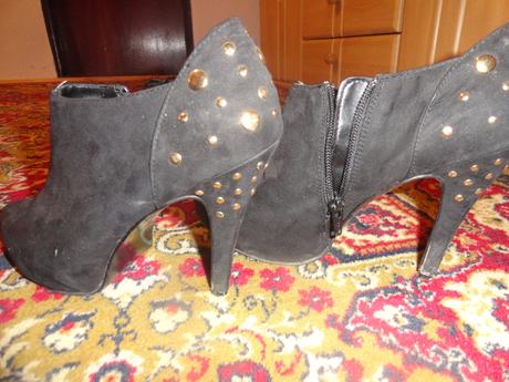 Vybíjané kotníčky, 39