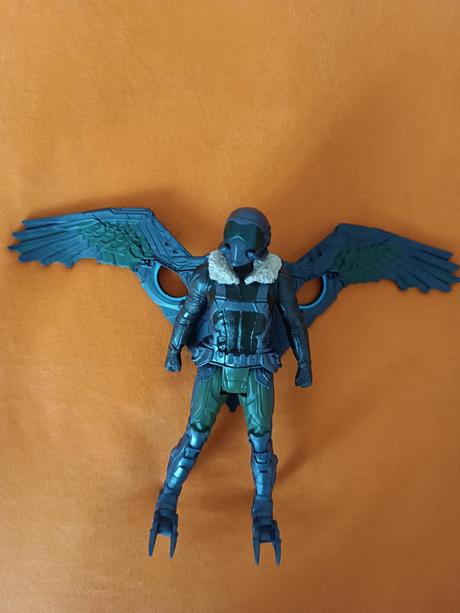 Postavička marvel vulture,
