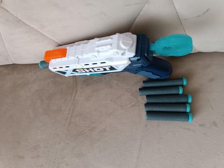 Detská pištoľ xshot zuru,