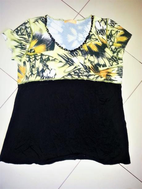 Úžasná tunika crisca s vykamienkovaným výstrihom, xl