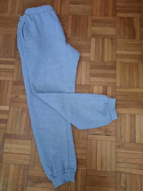 Chlapčenské tepláky, kik,146