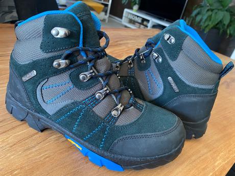 Čižmy mountain warehouse, under armour,36