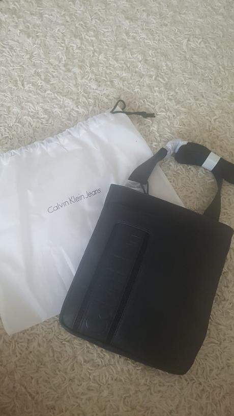 Messenger calvin klein, calvin klein