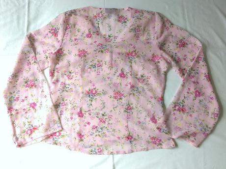Romantická blúzka s kvietkami, 36