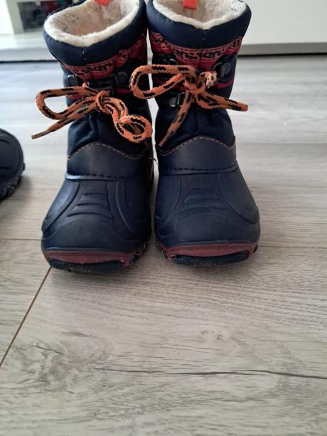 Snehule nepremokavé, ľahké, blikajúce a teplé, 26