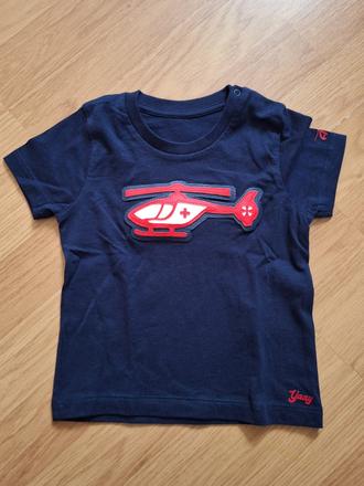 Pískacie tričko, 86