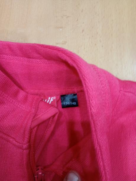 Balík mikiny 1, 122–134