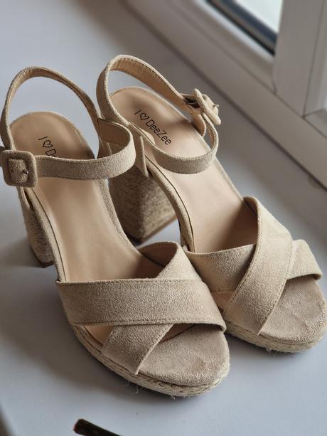 Sandále na 11 cm opätku, 38