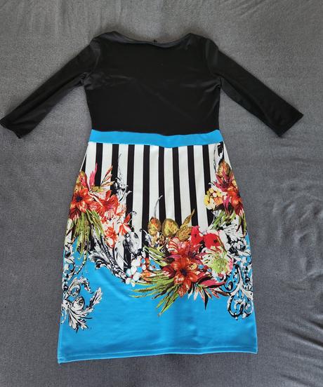 Zaujímavé šaty, m