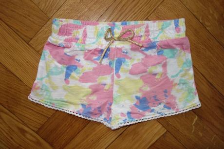 Farebné kraťasy, 104