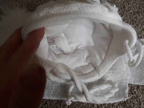 Zimná čiapka s perličkami a šál, 74