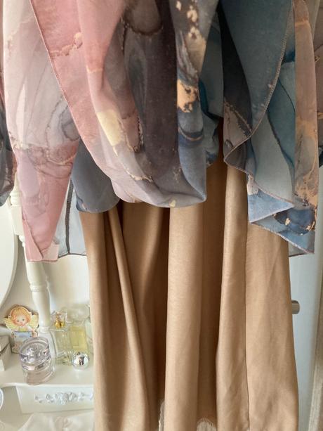 Šaty elegantne na svadbu oslavu, s