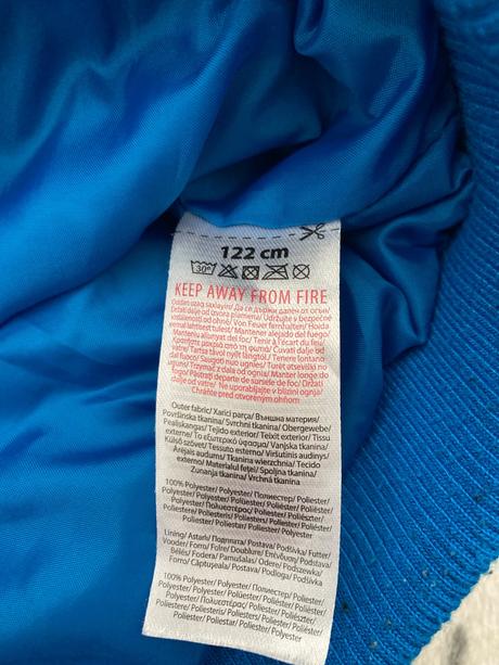 Krásna prechodná bundička, 122