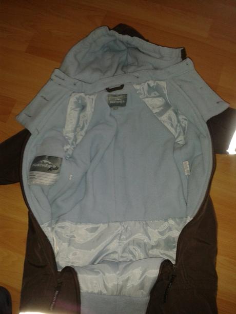 Hneda tepla kombineza, 62