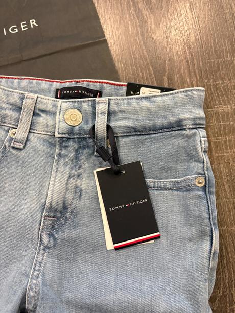 Tommy hilfiger nove detske riflove kratasy č.110, tommy hilfiger,110