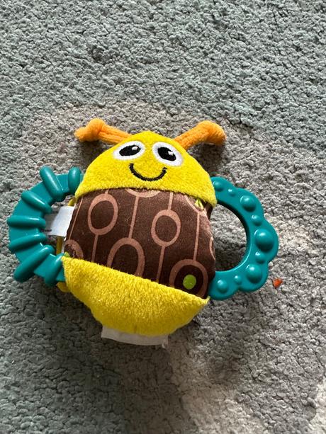 Šustoaca hrkálka lienla/včielka lamaze,