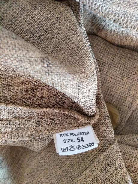 Sukňový kostým, 54