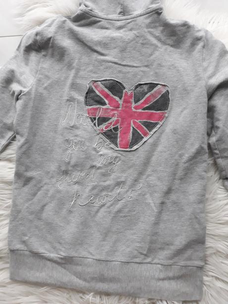 Benetton mikina s aplikaciou a volanikmi, benetton,152