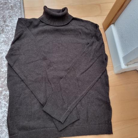 1x obleceny rolak, zara,134