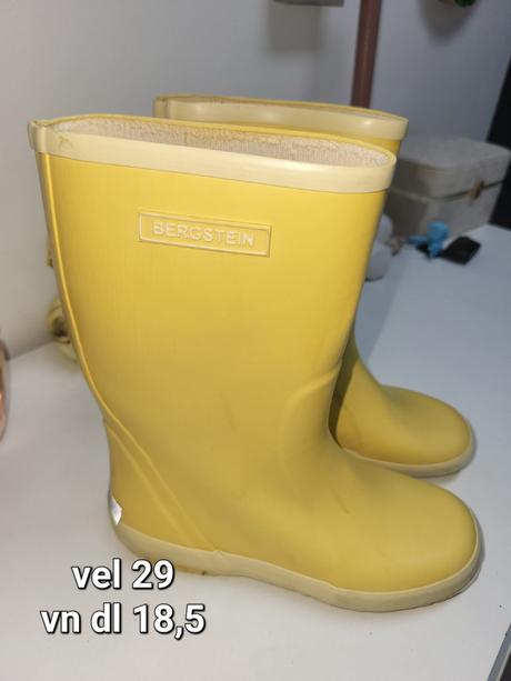 Gumaky, bergstein,29