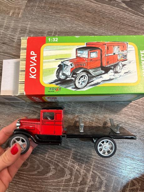 Kovap - zberatelska seria , nakladne auto, 