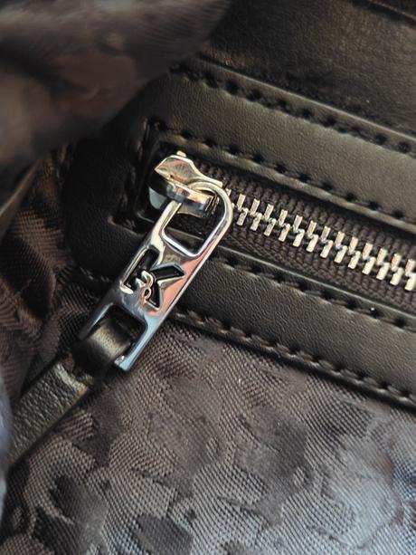 Karl lagerfeld originál kabela/ruksak, karl lagerfeld