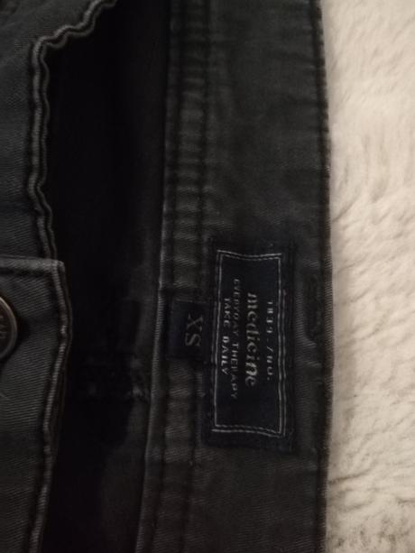 Nohavice s kapsičkami, xs