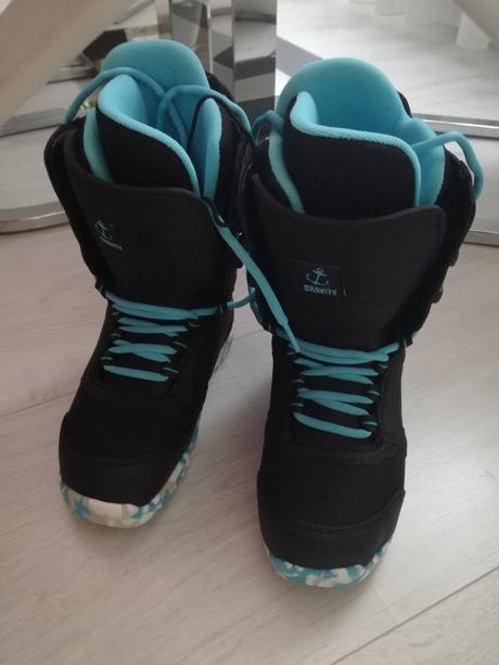 Snowboardové topánky 38 (sedia 36), 36