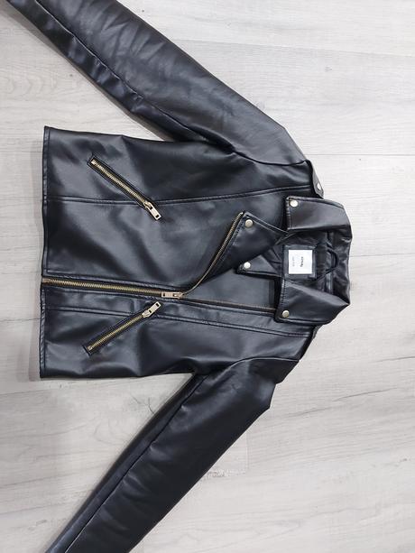 Kožak /kozena bunda, sinsay,152