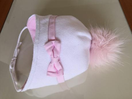 Zimná čiapka - biela s mašľou, repal,48