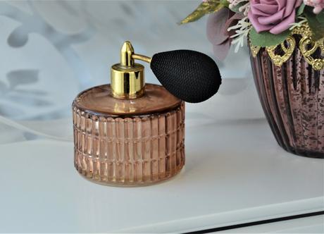 Flakón na parfém,