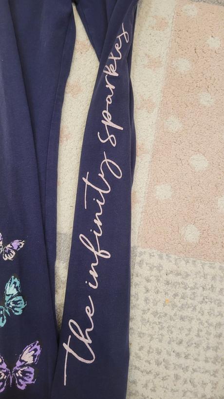 Leginy s motylmi, 134