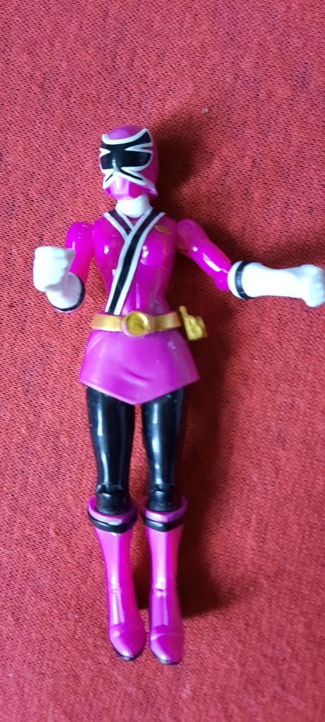 Postavička kľbová - výška 10,5 cm,