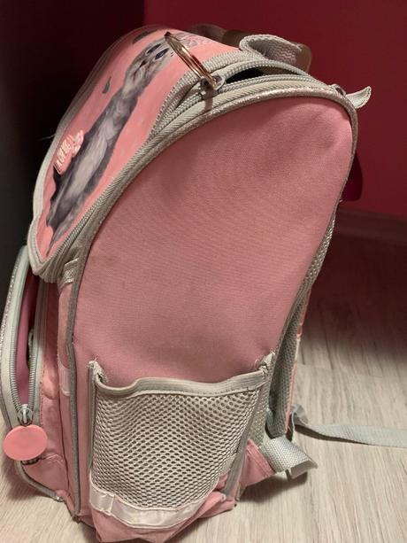 Predam skolsku tasku, 