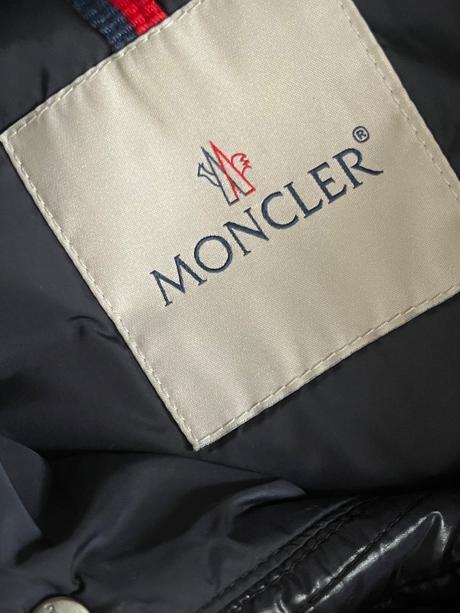 Moncler vesta, 122