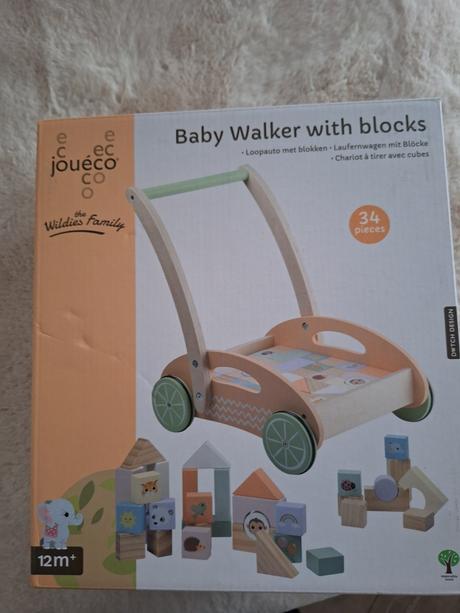 Dreveny vozik joueco,