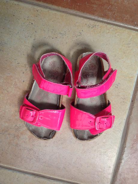 Krásne neónové sandálky, f&f,26