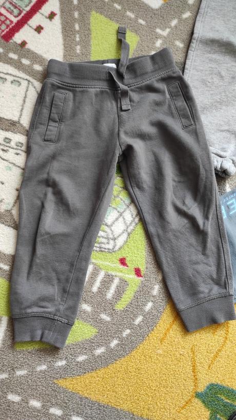 Teplaky chlapcenske na  2-3 roky spolu 5 eur, 98