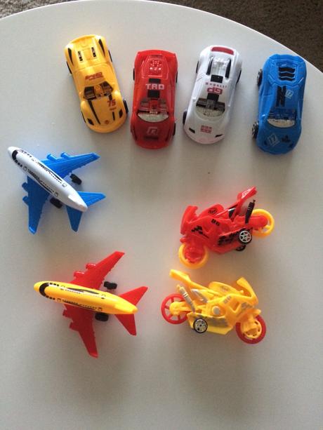 Autíčka, lietadlá, motorky,