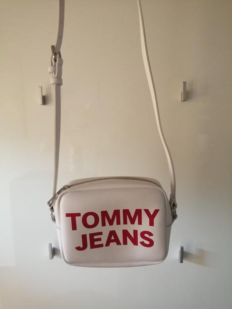 Predám zanovnu  kabelku tommy jeans, tommy hilfiger