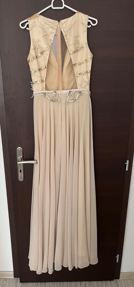 Spoločenské šaty, 38