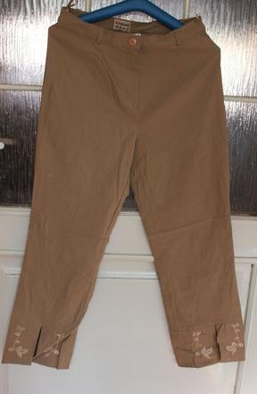 Nohavice s vyssim pasom, l