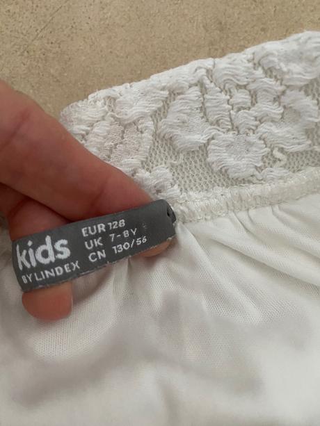 Cipkovana suknicka, lindex,128