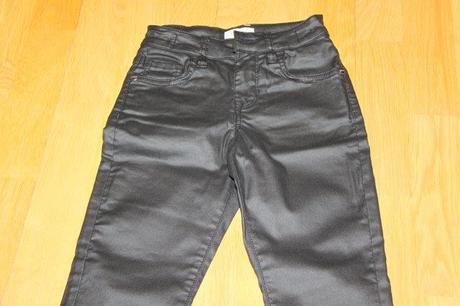 Nohavice koženého vzhľadu, 122