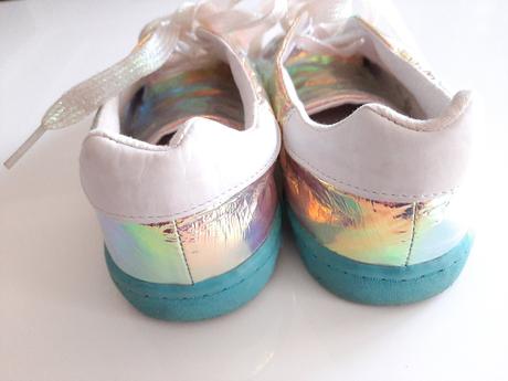 Next hologram tenisky size 1, next,33