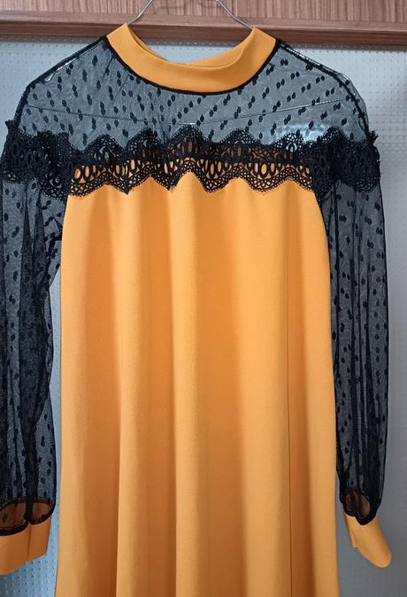 Dámske horčicové šaty, 