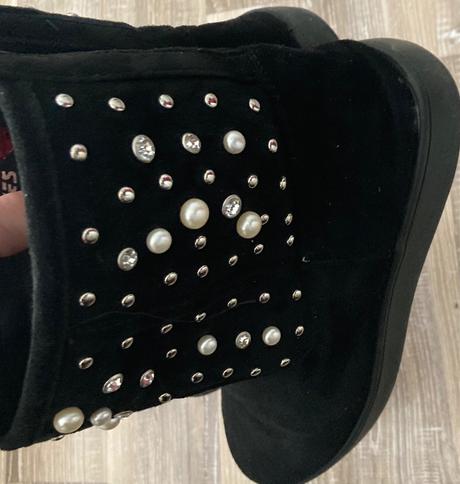 Krásne dámske členkové čižmičky s perličkami, 39