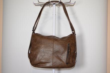 Hnedá kabelka-kabelkoruksak, 